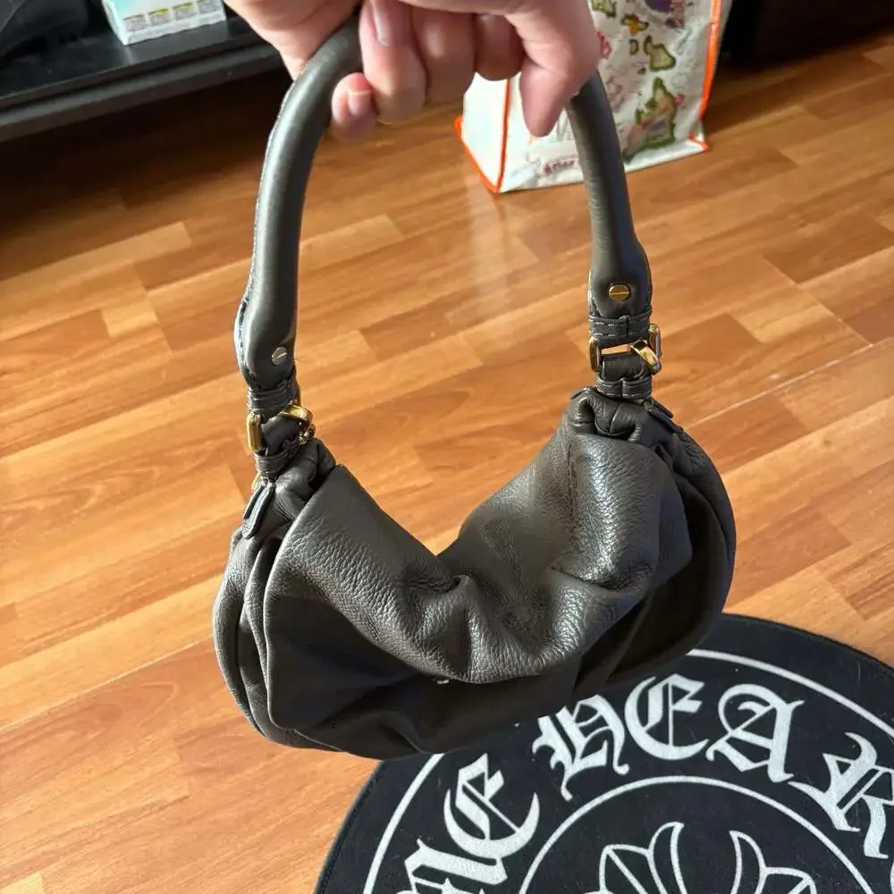 Marc by Marc Jacobs Lil Ukita Crossbody Shoulder Bag Gray Pebbled Leather